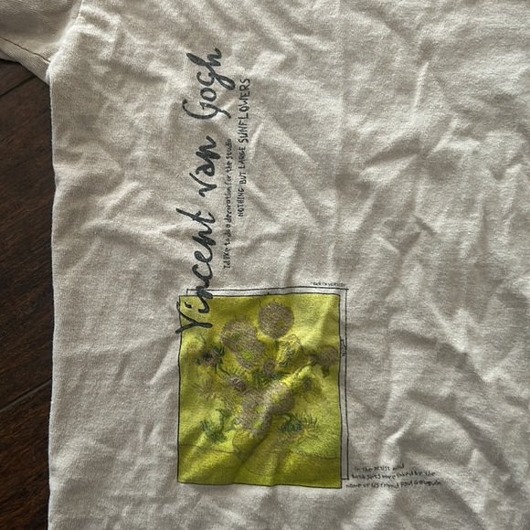 nice tshirt ready to be worn - Picture 3 of 5